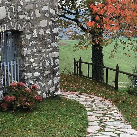 Bed & Breakfast Mirabilia Adrara San Rocco