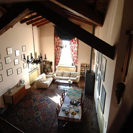 Mirabilia Bed & Breakfast