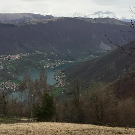 Mirabilia Panzió Adrara San Rocco