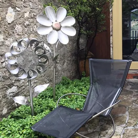 Bed & Breakfast Mirabilia Adrara San Rocco