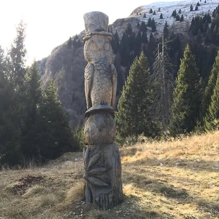 Mirabilia