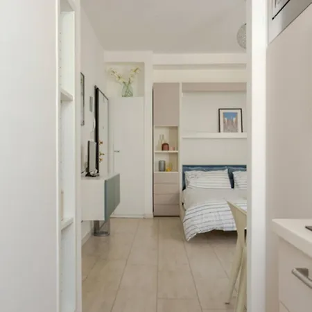 Bnbest Arco Chic 2 Pax Apartment *